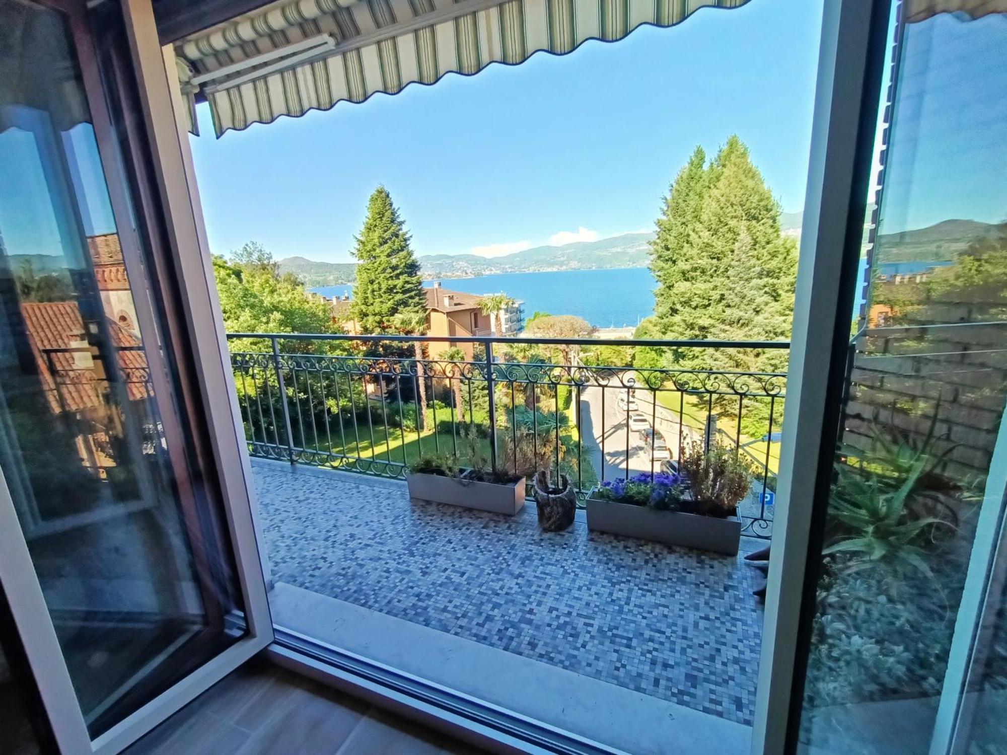 Apartamento Blue Dream Ispra Exterior foto